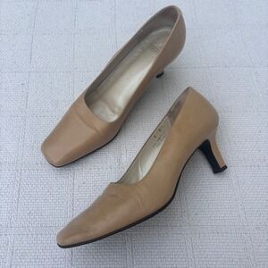 Women's 8B COACH Vintage Trinity Tan Leather Square Toe Kitten Heel Pumps